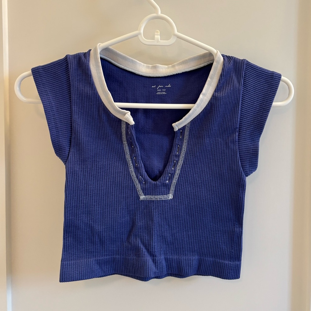 URBAN OUTFITTERS go for gold top size XS/S